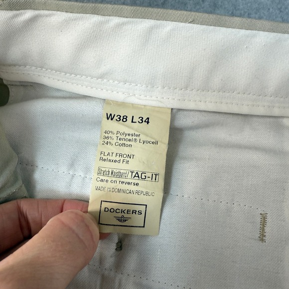 Dockers Mens Khaki Pants Flat Front Relaxed Fit Stretch Waist Casual 38 x 34 - Picture 7 of 10